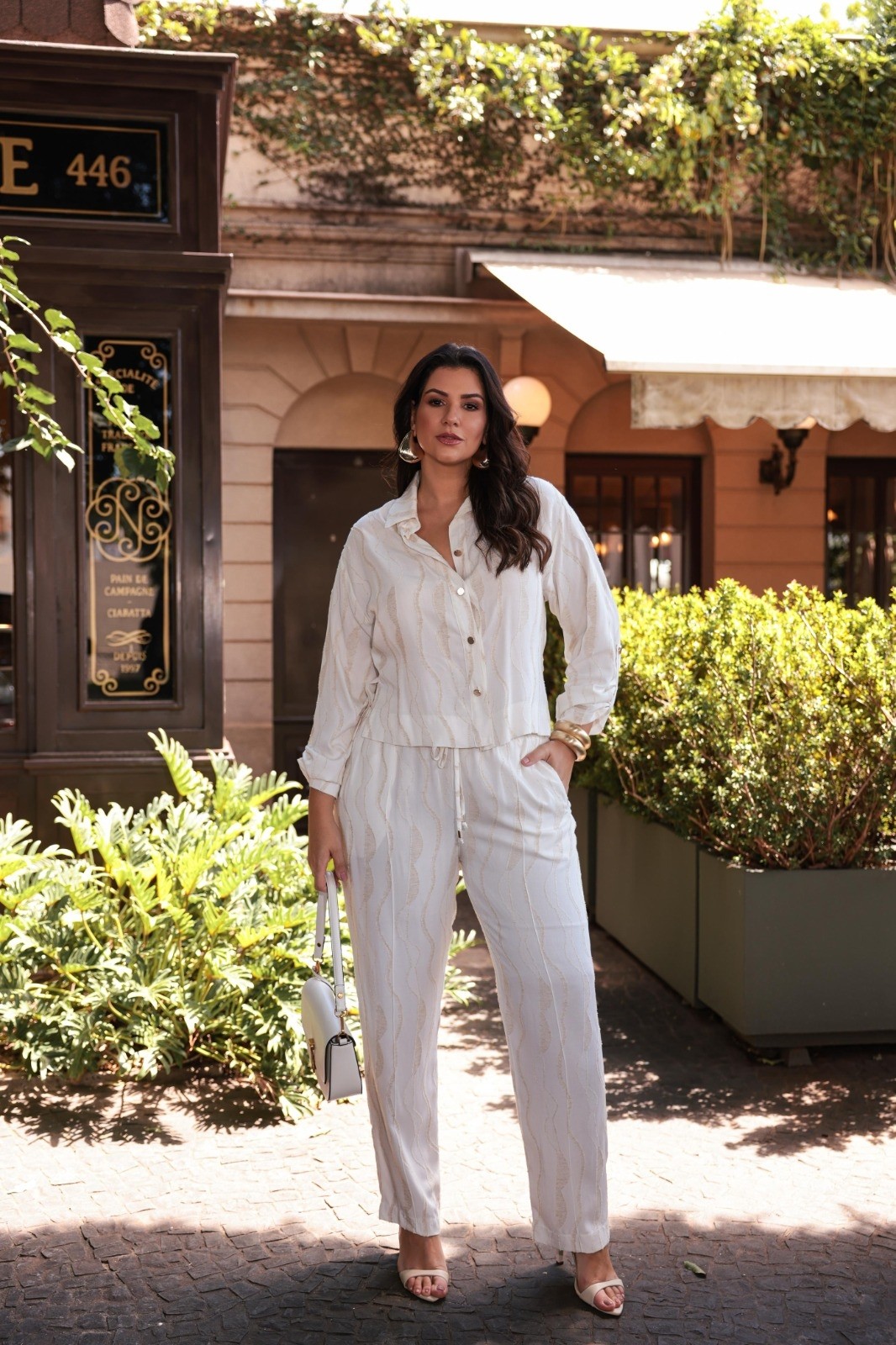 CONJUNTO DE CAMISA E CALÇA